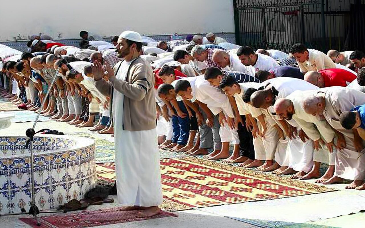 هل يجوز إطالة الركوع انتظارًا للمصلين؟.. الإفتاء تحسم الجدل