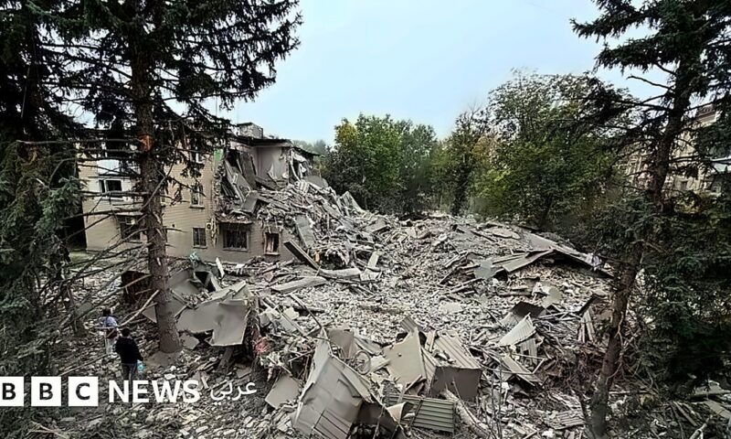 مقتل 15 شخصاً على الأقل في هجوم روسي بقنابل انزلاقية على زابوريجيا