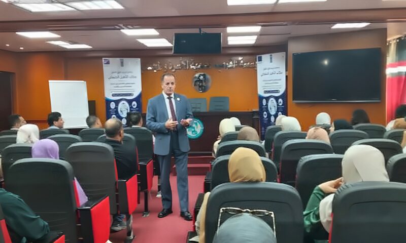 التضامن تواصل تنفيذ البرنامج التدريبي للعاملين بمكاتب التسجيل والتوجيه للأسبوع الخامس