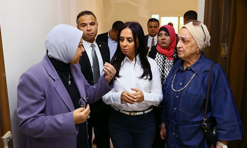 وزيرة التضامن تجري زيارات مفاجئة لعدد من دور رعاية كبار السن بالجيزة