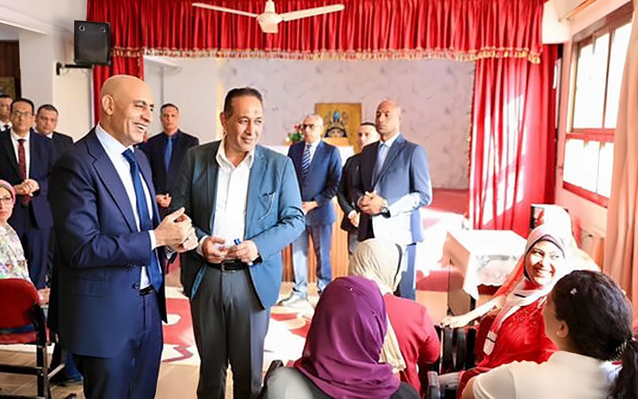 عبد اللطيف: المعلمون الركيزة الأساسية لنجاح المنظومة التعليمية وتحقيق أهدافها