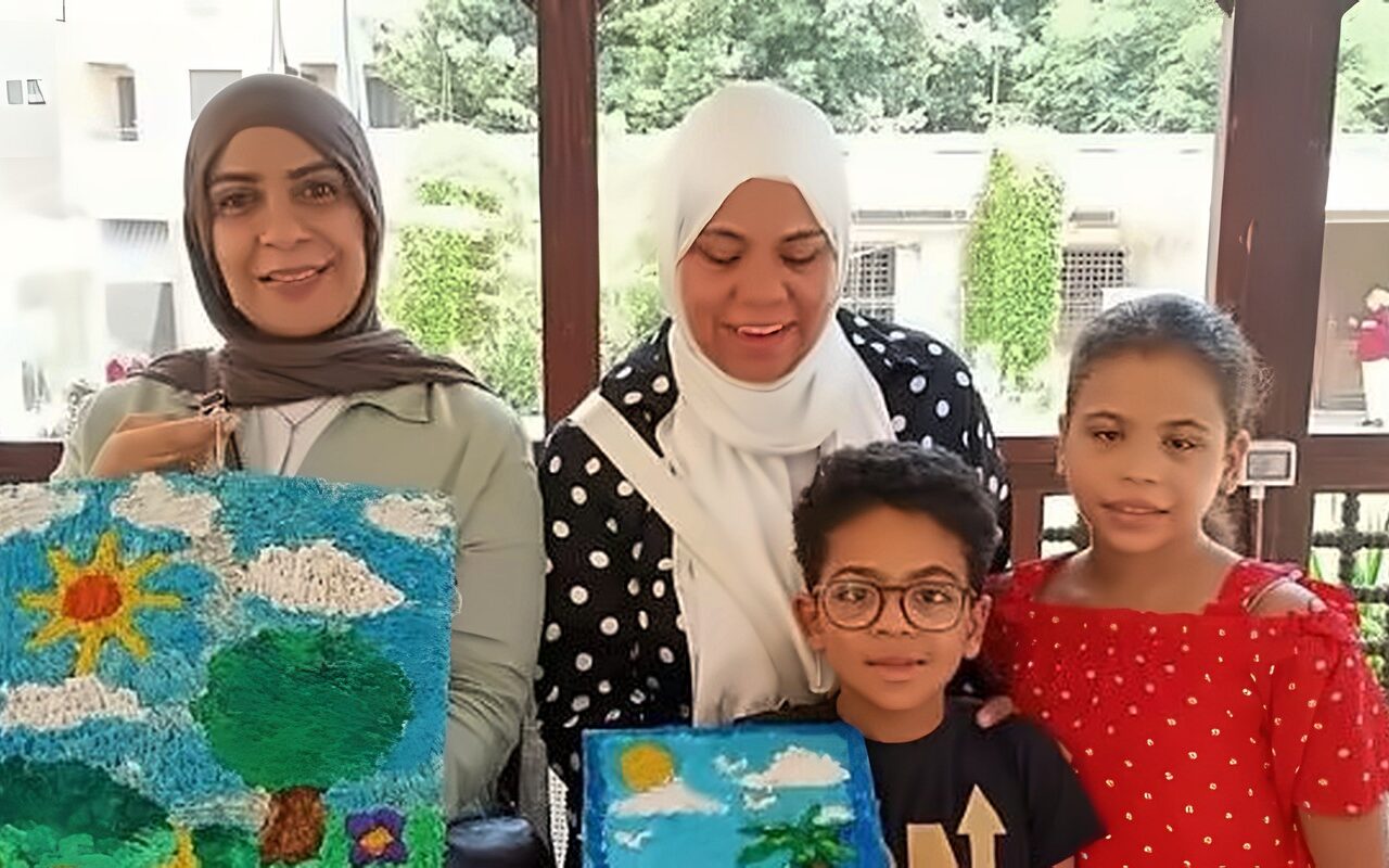 متحف جاير أندرسون يحتفل باليوم العالمي للابتسامة مع طلاب مختلف المراحل