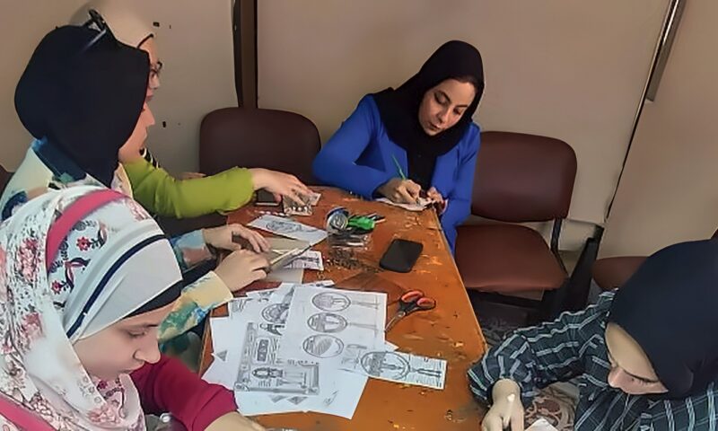 متحف المجوهرات الملكية يختتم اليوم الأول لورشة الحلي التراثية بتفاعل واسع