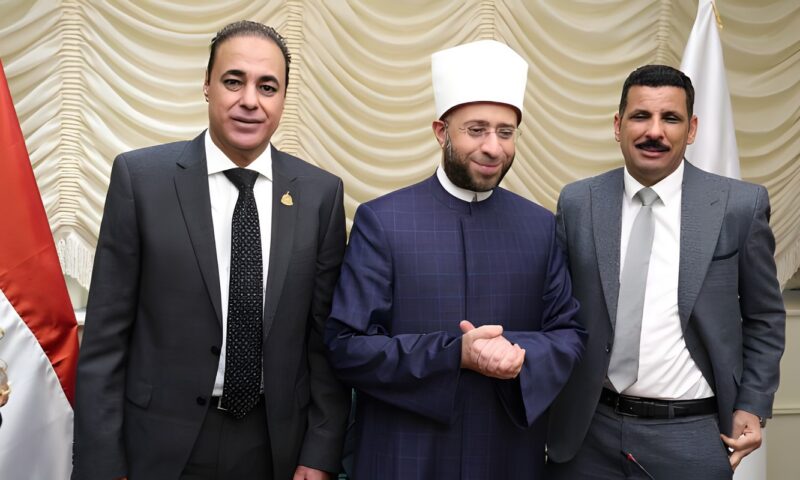 وزير الأوقاف يستقبل أعضاء البرلمان دعما للعمل المشترك على خدمة كل أبناء الوطن