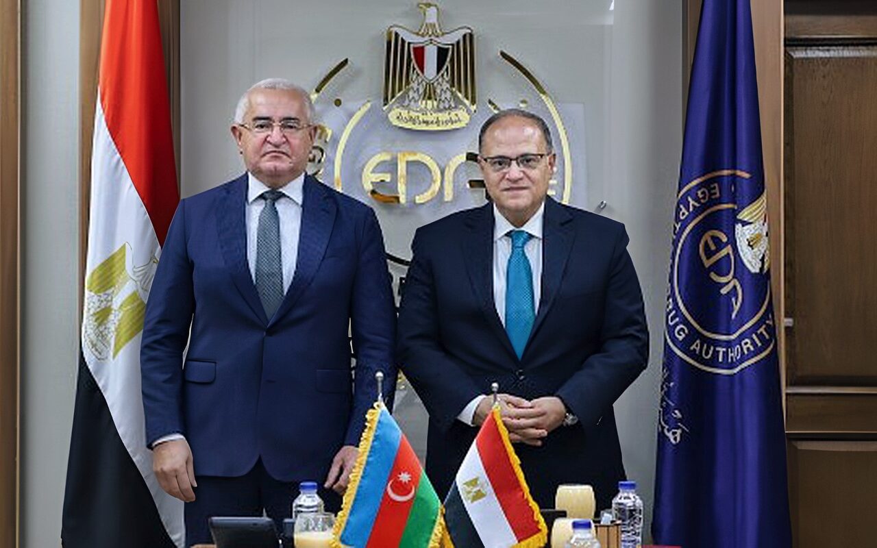 رئيس هيئة الدواء يبحث مع سفير أذربيجان بالقاهرة تعزيز التعاون الدوائي