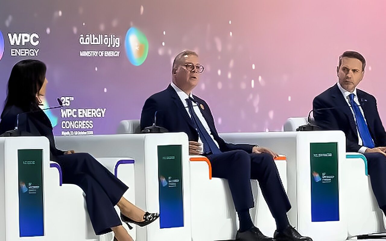 وزير البترول: تأمين إمدادات الطاقة للمواطنين وتلبية احتياجات السوق المحلي في مقدمة أولوياتنا