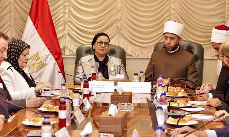 رئيسة قومي المرأة ووزير الأوقاف يبحثان تفعيل بروتوكول التعاون ودعم قضايا الأسرة