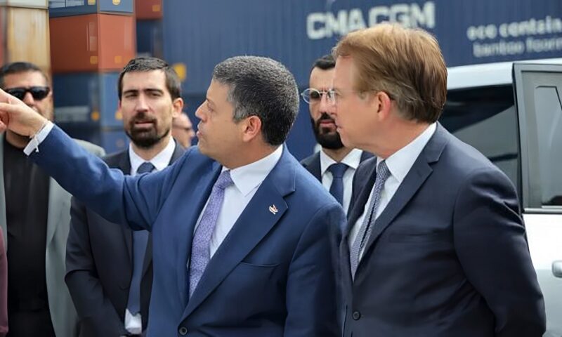 السفير الفرنسي من مرفأ بيروت: دعم فرنسي لجهود الإدارة في تحسين الأداء ورفع مستوى الخدمات