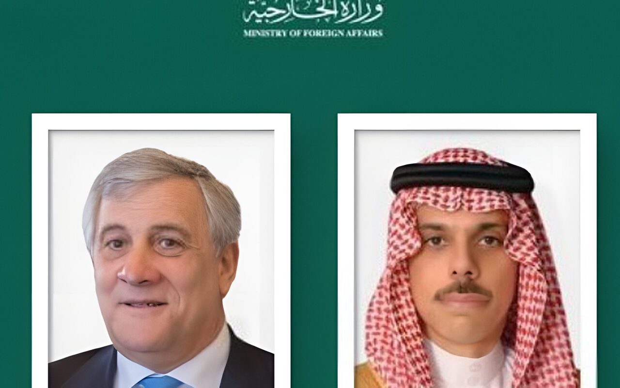 وزيرا خارجية السعودية وإيطاليا يبحثان أمن الملاحة بمضيقي هرمز وباب المندب.. وروما تدين الهجمات على المملكة