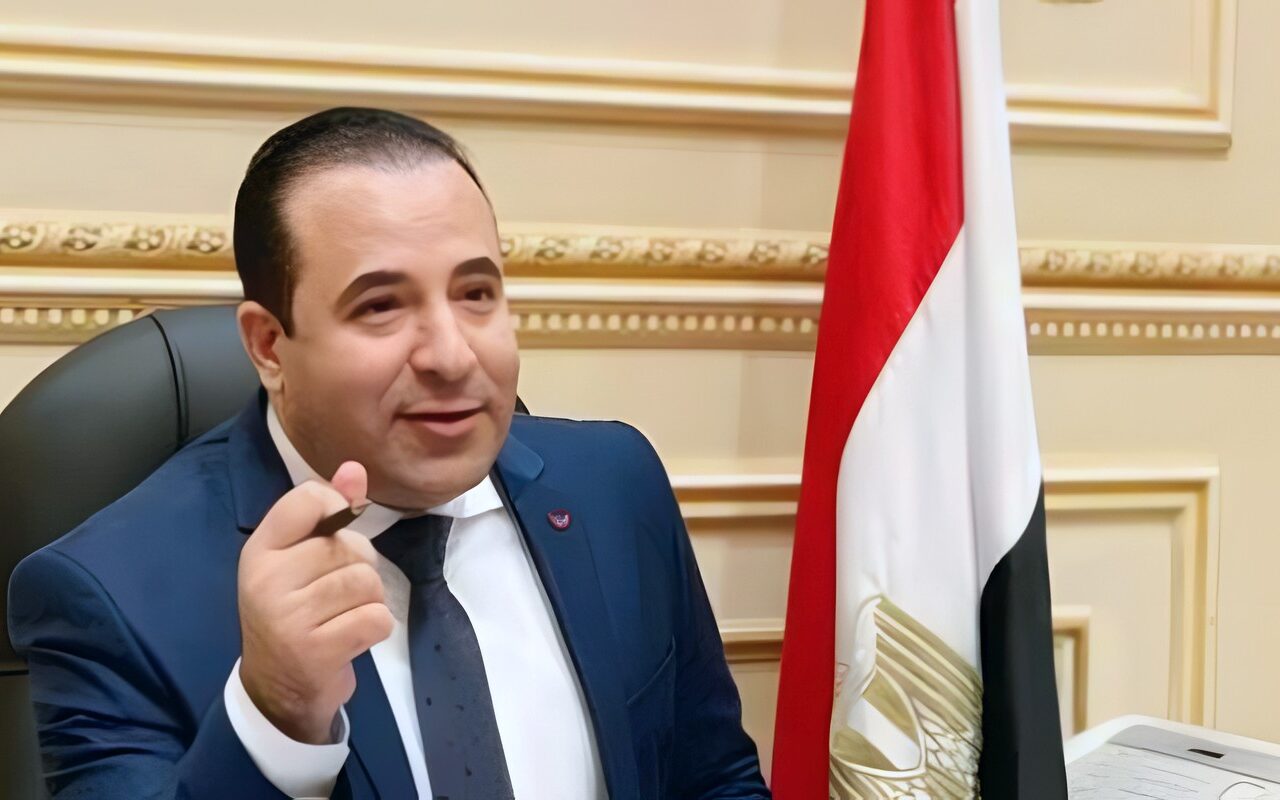 أحمد بدوي لراديو النيل: تطوير البنية التحتية للاتصالات أساس نجاح التحول الرقمي في مصر