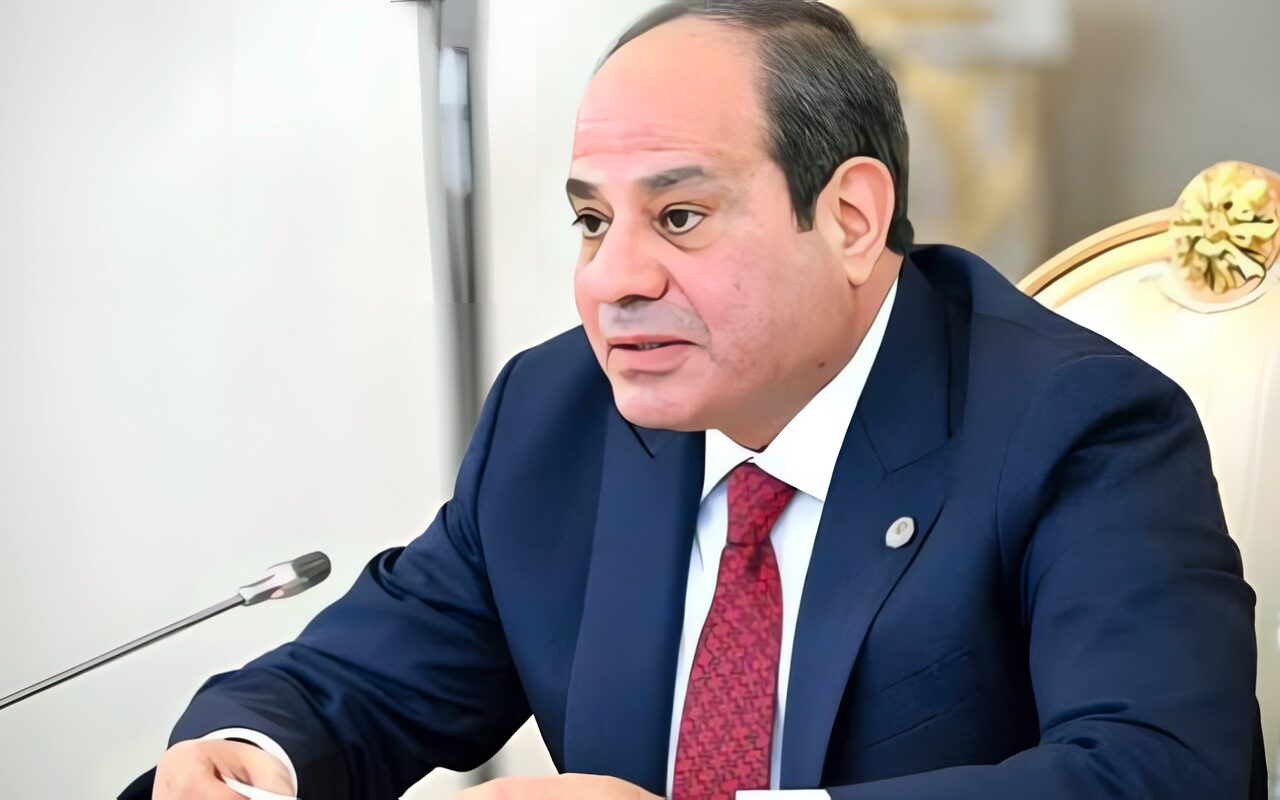 الرئيس السيسي يشارك في جلسة أمن الوطن والمواطن في إطار اليوم الثالث لأعمال منتدى مصر
