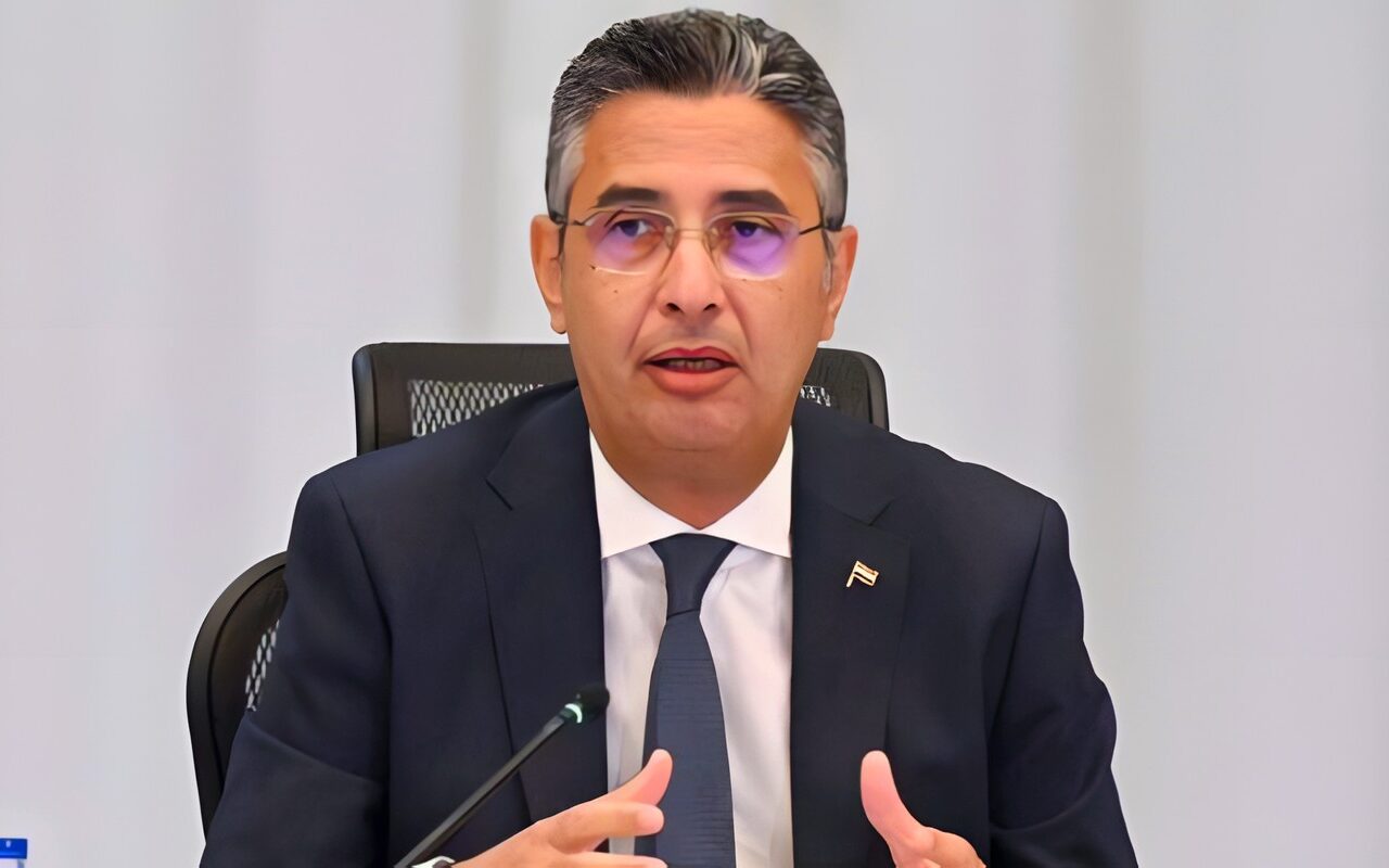وزير التموين لراديو النيل: نبدأ تنفيذ الدعم النقدي السلعي في إحدى المحافظات بتوجيهات رئاسية