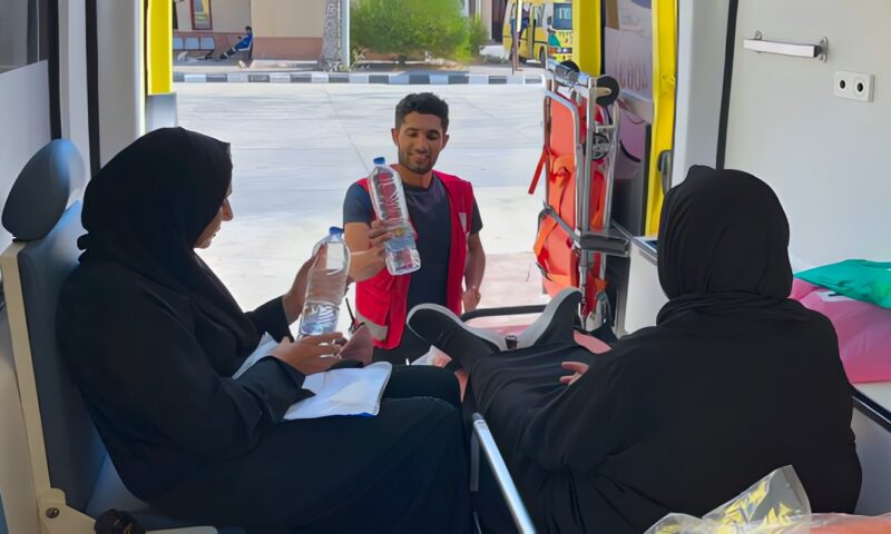 الهلال الأحمر المصري يرافق الدفعة الـ92 من الجرحى والمرضى الفلسطينيين ويواصل تقديم خدماته الإنسانية بمعبر رفح