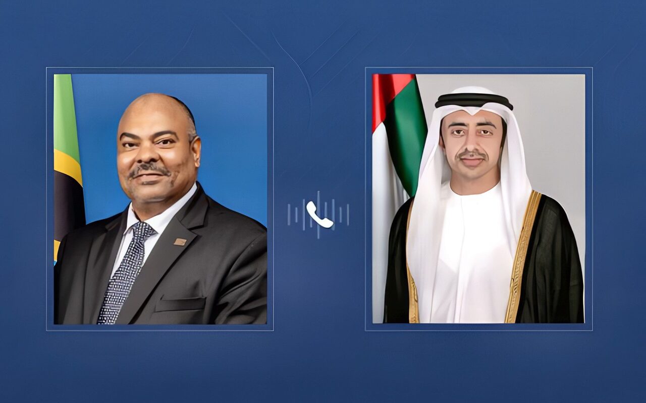 وزيرا خارجية الإمارات وتنزانيا يبحثان العلاقات الثنائية والتطورات الإقليمية والدولية