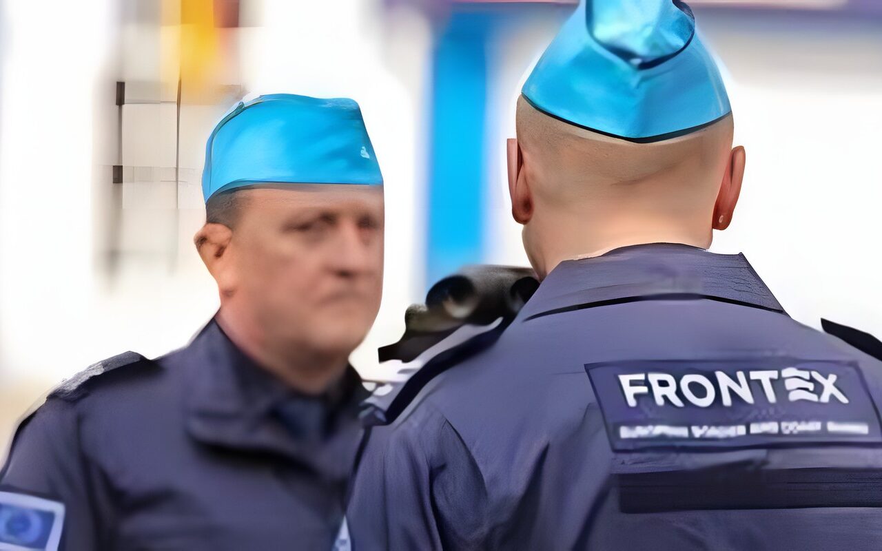 المفوضية الأوروبية: «فرونتكس» سنتمكن من مراقبة وسائل التواصل الاجتماعي لرصد معلومات عن تدفقات الهجرة غير الشرعية
