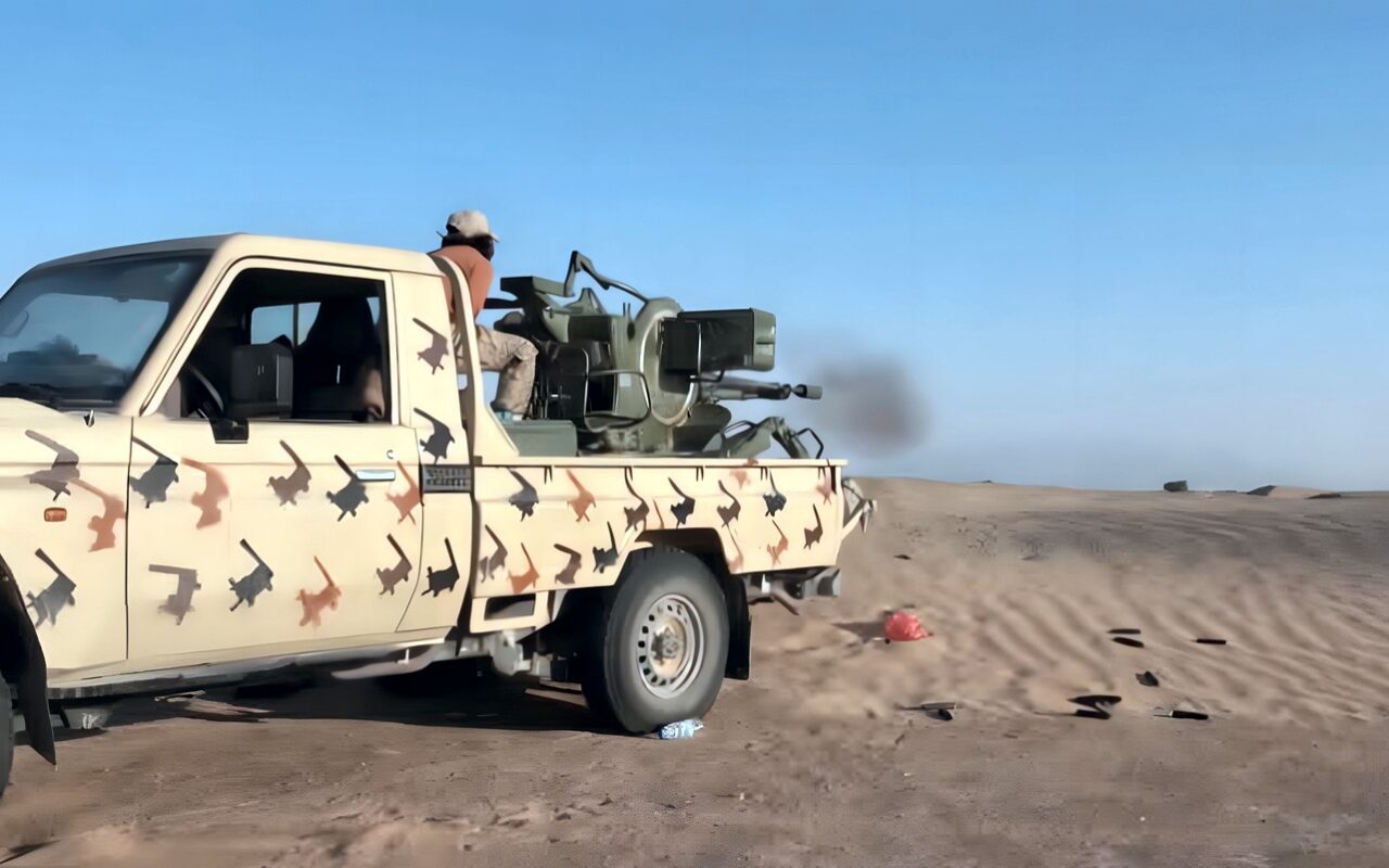 “فجر اليمن”.. الجيش يحبط هجمات الحوثيين بتعز ويحيد 285 عنصراً ويدمر 190 آلية