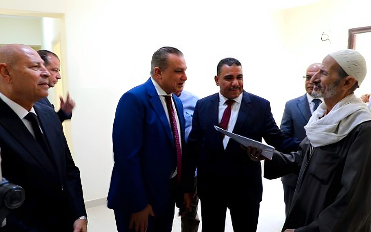محافظ القاهرة يعلن تفاصيل تسليم وحدات روضة السيدة 2 للمستحقين