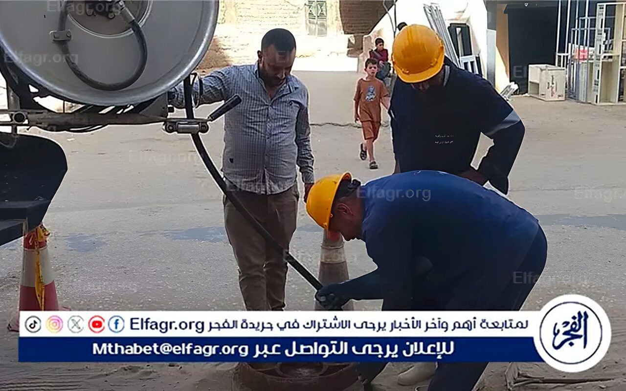 مياه أسيوط: تطهير شبكات الصرف الصحي بحى شرق وغرب