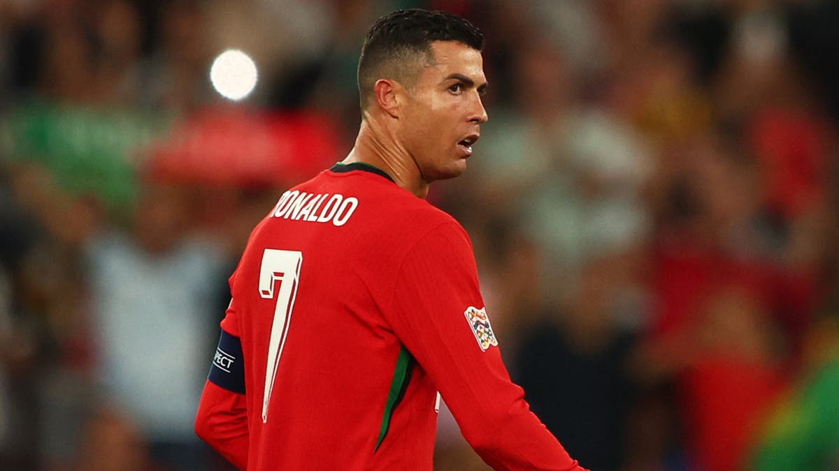 إيقاف رونالدو 30 يوماً وتغريمه بسبب مغادرة معسكر البرتغال