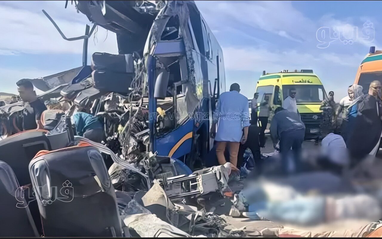 إسعاف بني سويف تشارك في نقل المصابين في حادث الصحراوي الغربي إلى مستشفيات الفيوم