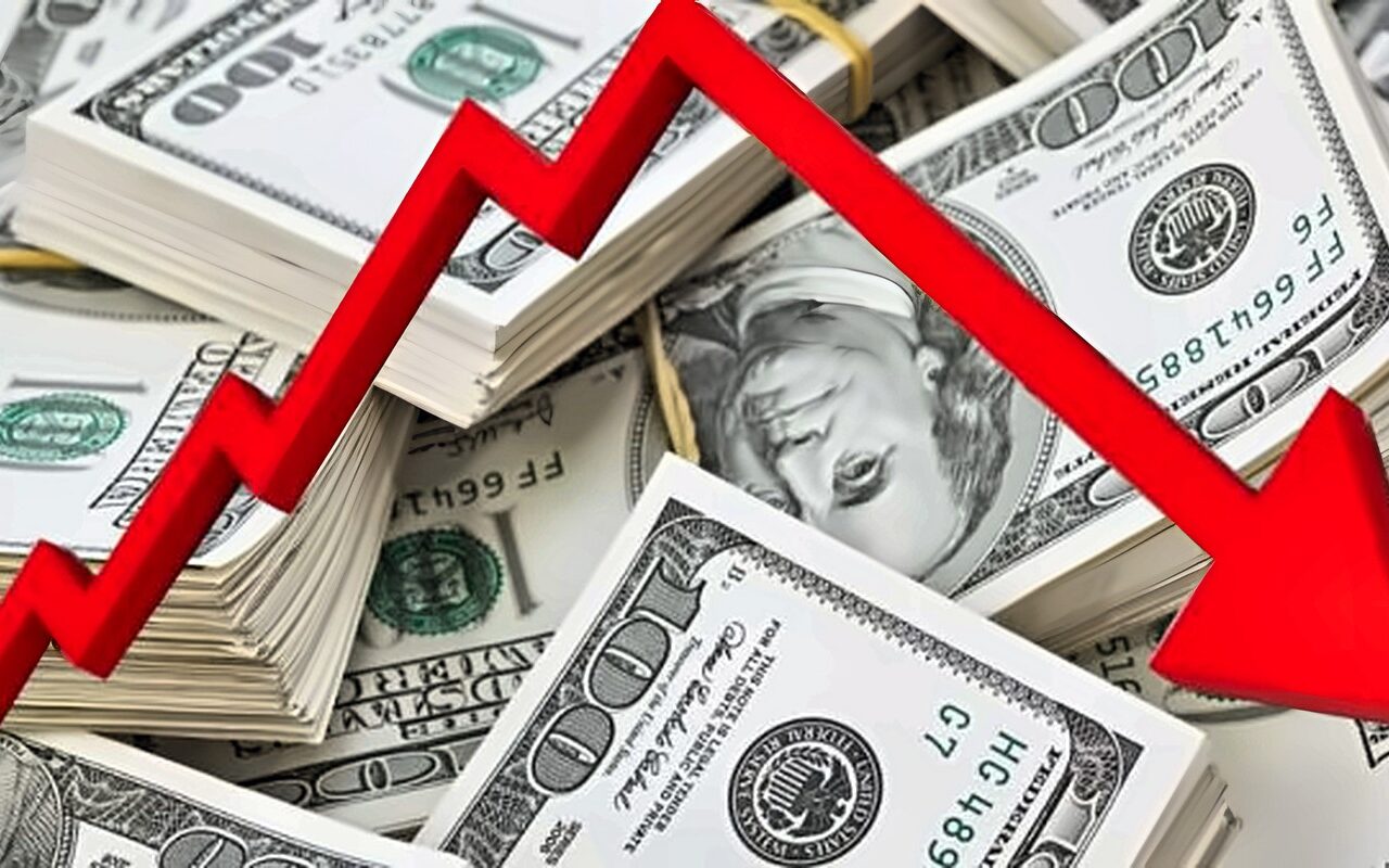 سعر صرف الدولار ينخفض 50 قرشا بختام تعاملات البنوك اليوم الأحد