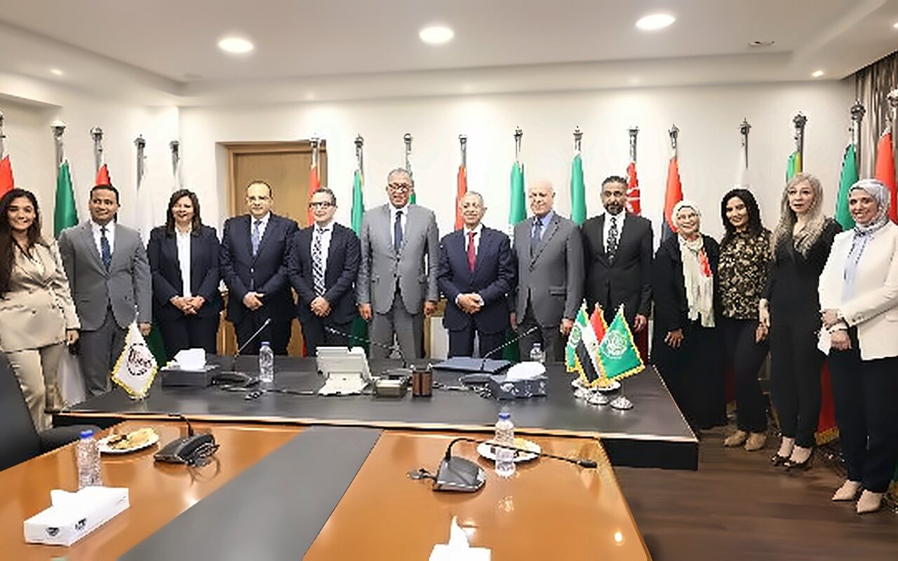 معهد التخطيط القومي يوقع ملحق اتفاقية تعاون مع الأكاديمية البحرية