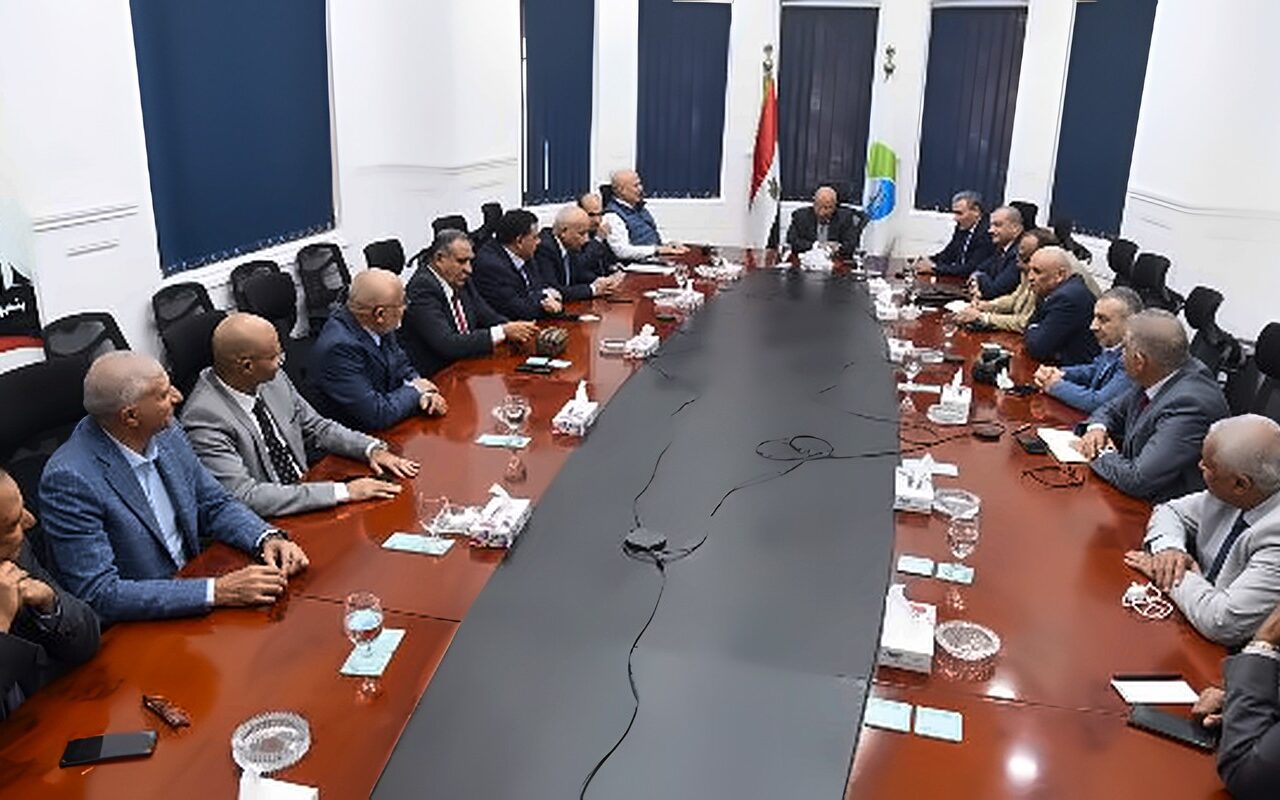 رئيس القابضة للمياه يجتمع مع رؤساء الشركات الجدد لمناقشة أولويات العمل وتكليفات المرحلة المقبلة