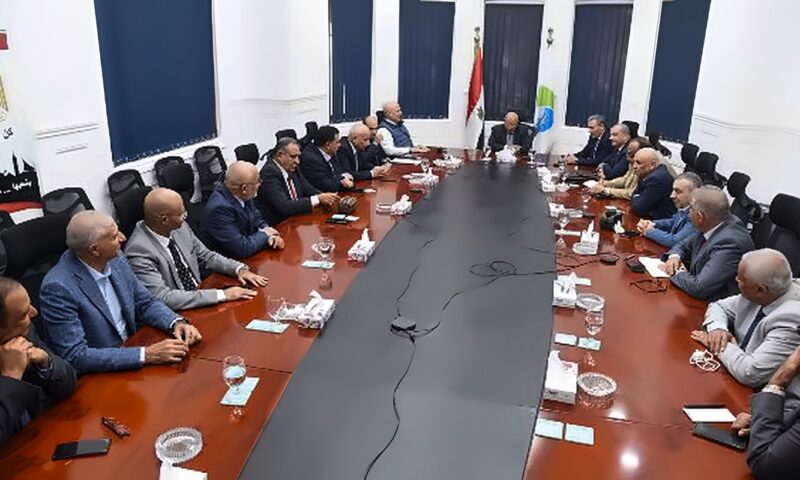 رئيس القابضة للمياه يجتمع مع رؤساء الشركات الجدد لمناقشة أولويات العمل وتكليفات المرحلة المقبلة