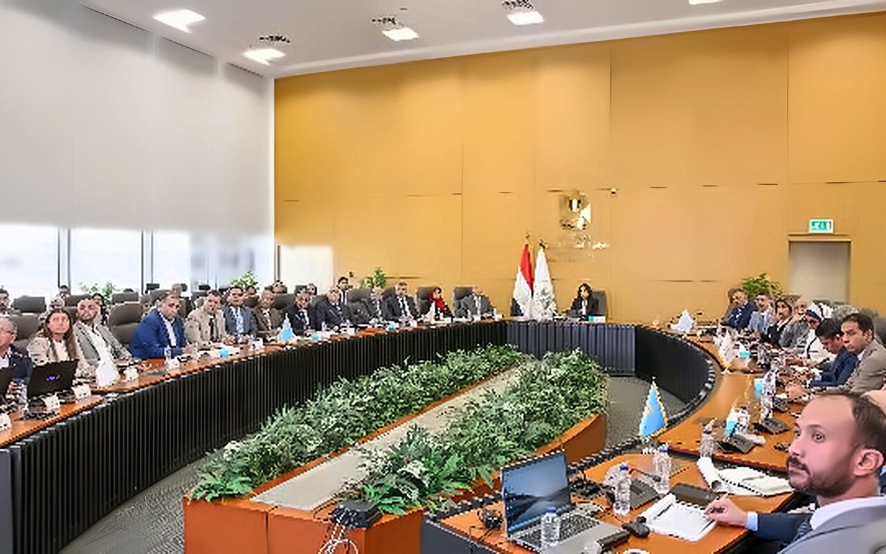وزيرة الإسكان تؤكد ضرورة الالتزام بالجداول الزمنية المحددة لمشروعات «حياة كريمة»