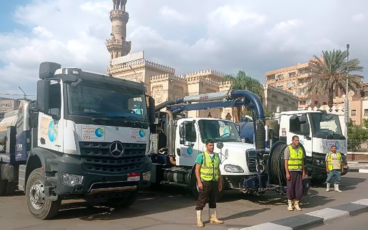 القابضة للمياه توجه برفع درجة الاستعداد.. فرق طوارئ لمواجهة الأمطار