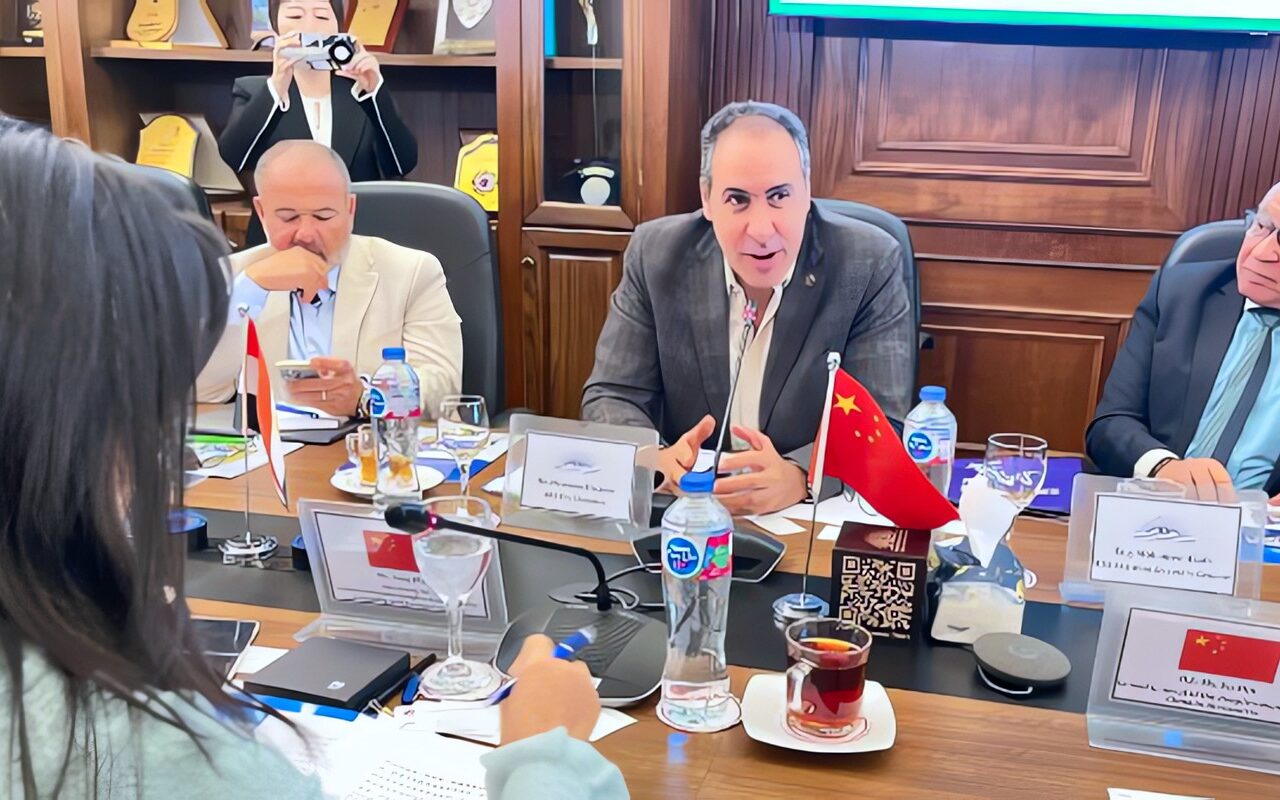 رجال أعمال إسكندرية تبحث مع وفد سيتشوان الصينية تعزيز التعاون المشترك