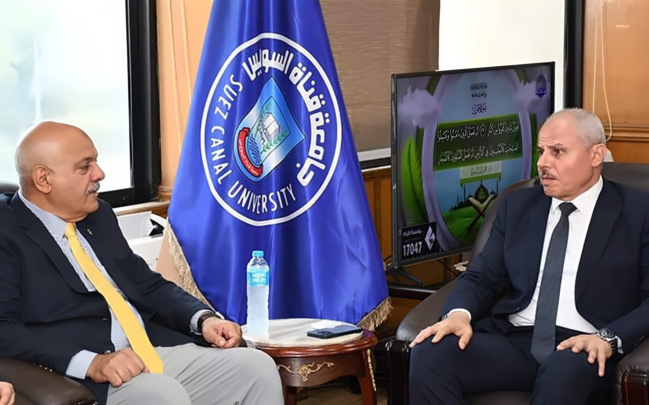جامعة القناة تبحث إنشاء ميدان رماية بكلية علوم الرياضة