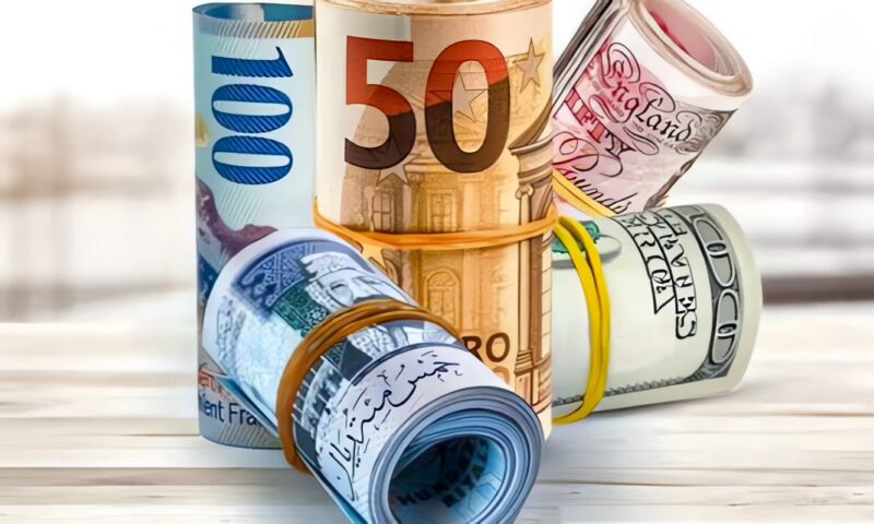 سعر اليورو والدولار والعملات الأجنبية الآن