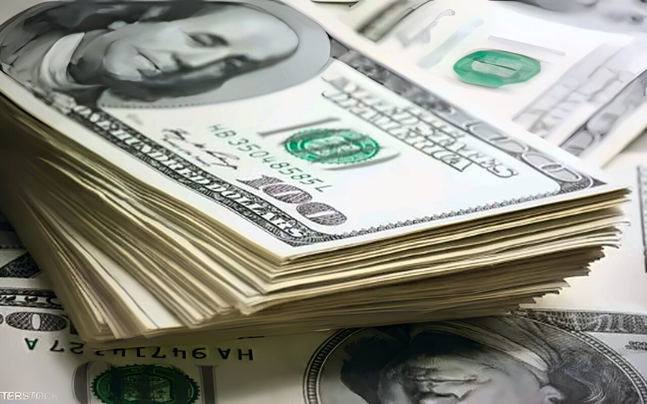 دون تغيير..سعر أكبر دولار في البنوك الآن