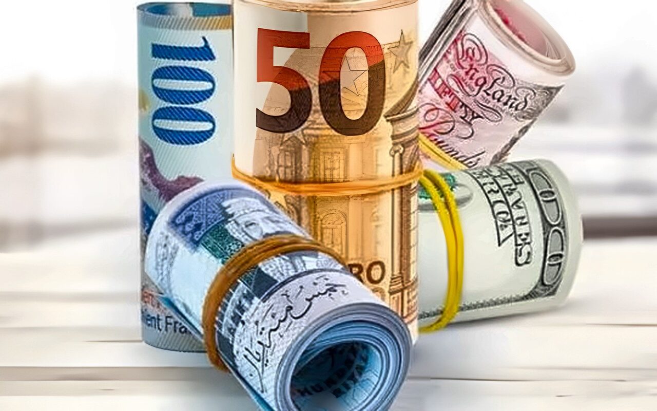 أسعار العملات الأجنبية في مصر يوم الجمعة.. آخر تحديث