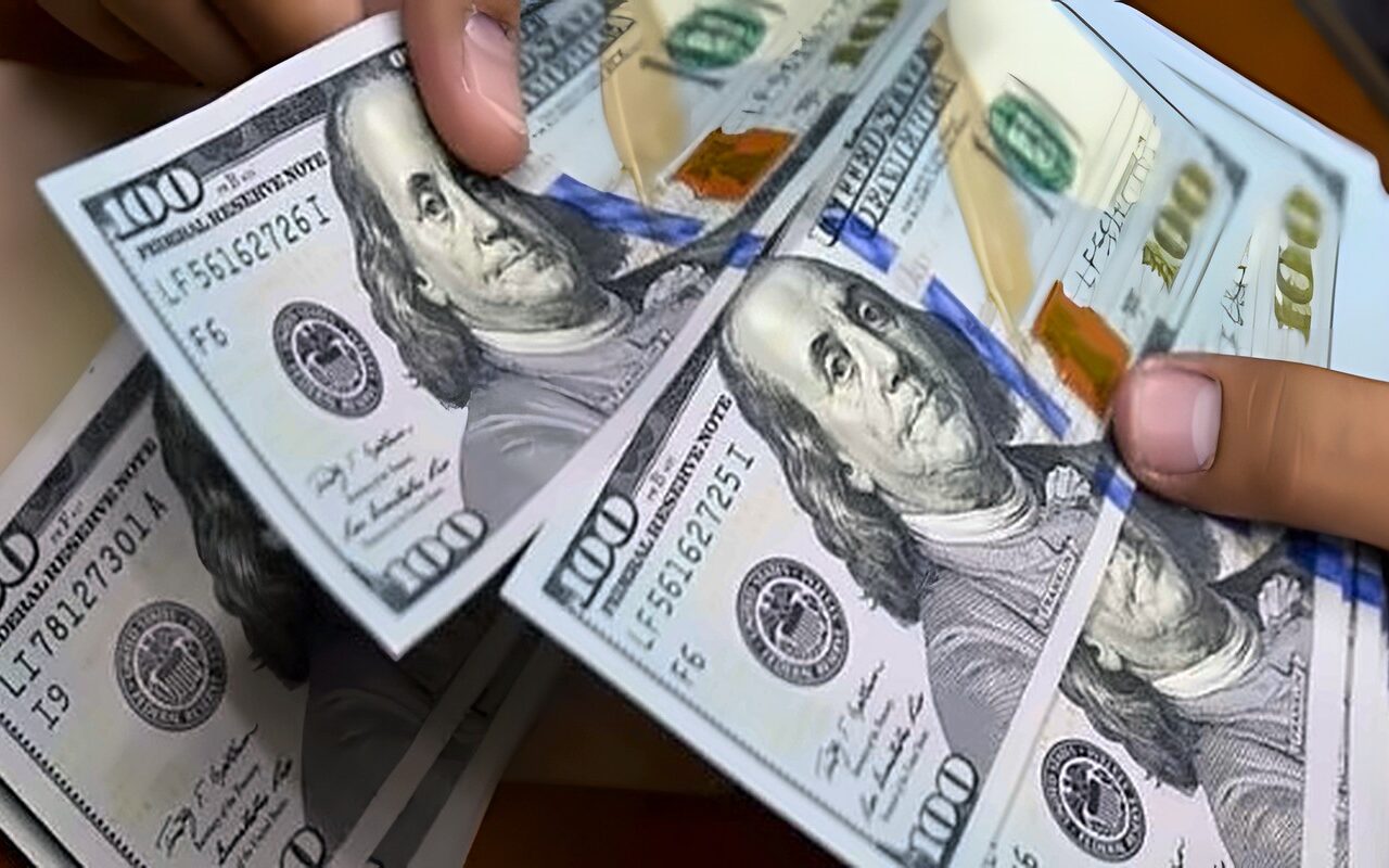 هبوط سعر شراء الدولار أمام الجنيه اليوم في البنوك