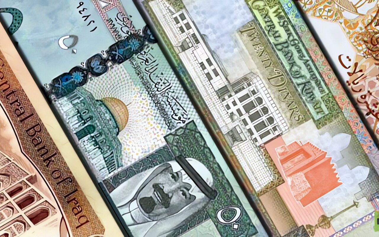 أسعار العملات العربية اليوم .. كم يُسجّل الريال السعودي والدرهم الإماراتي؟