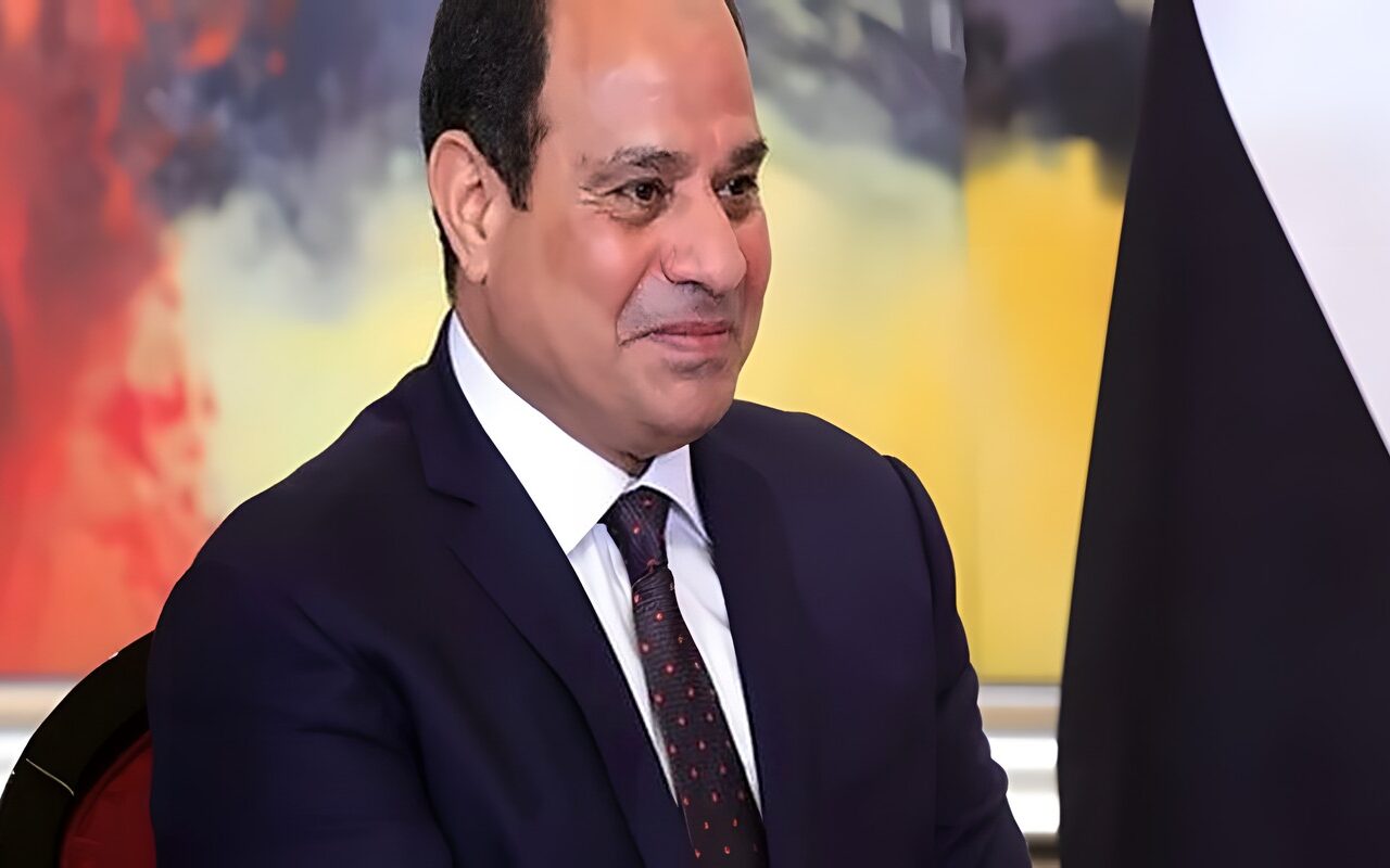 وسط مراسم استقبال رسمية، ملك ماليزيا يمنح السيسي أرفع الأوسمة