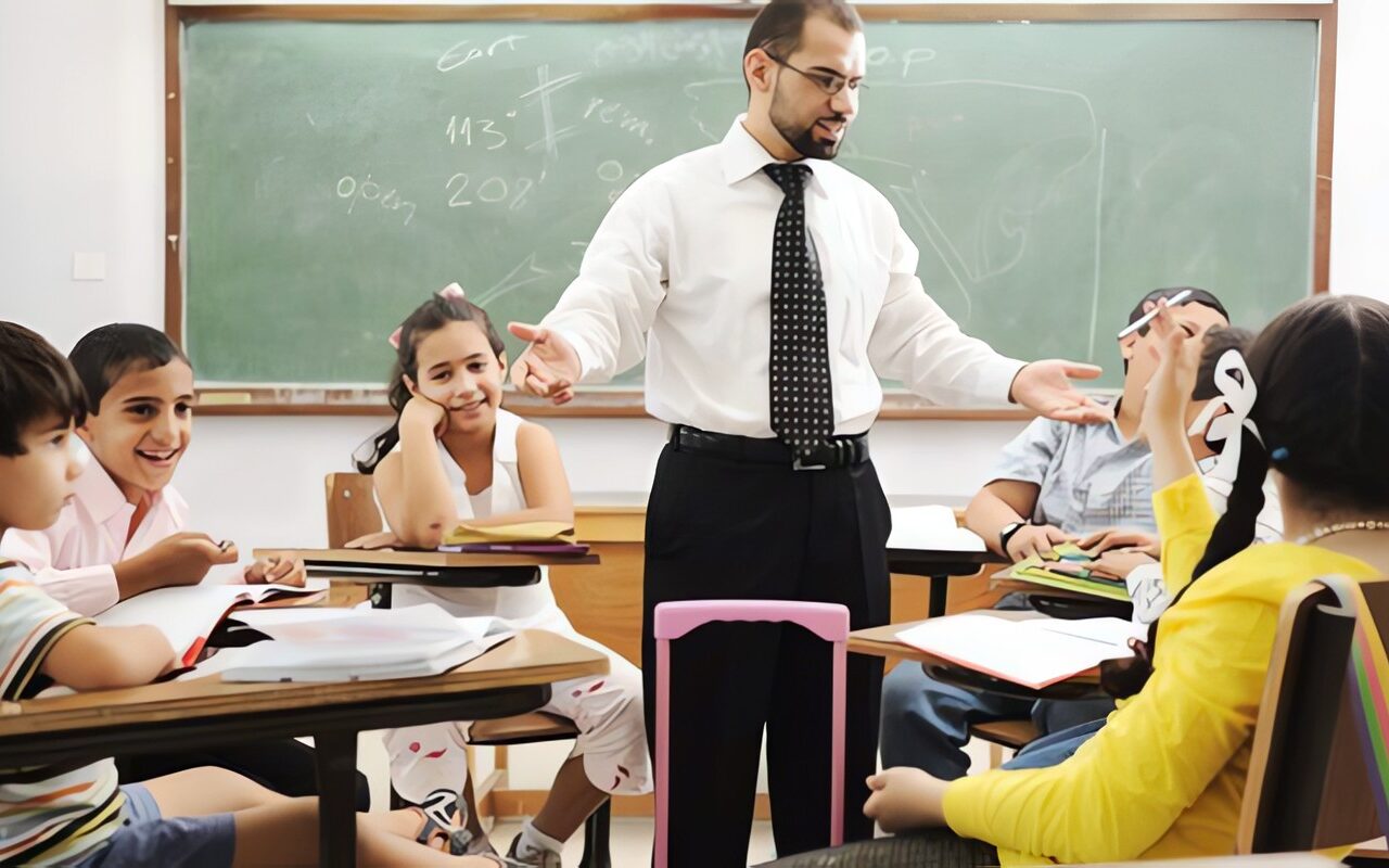 15 ألف جنيه في سنتين.. تفاصيل قرار الحكومة بشأن الحد الأدنى لمرتبات المدرسين