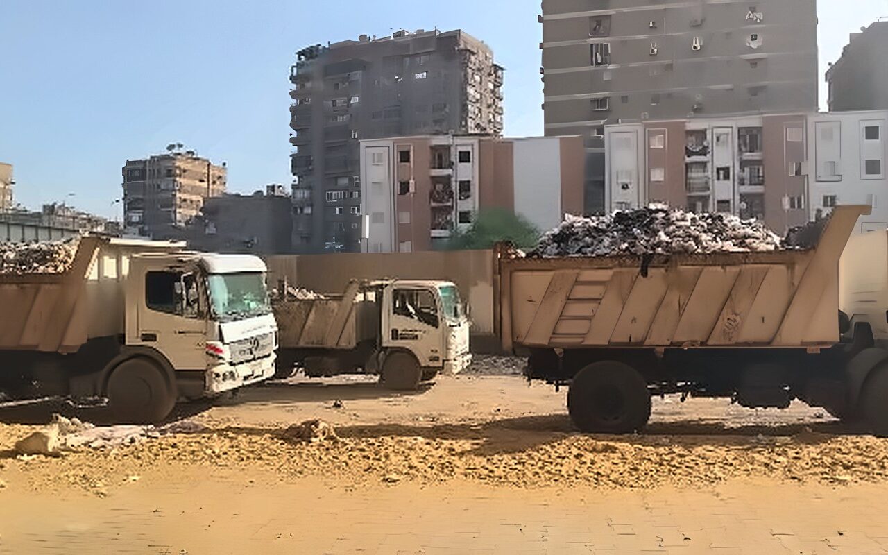 حملات مكثفة لرفع كفاءة النظافة بشوارع بولاق الدكرور