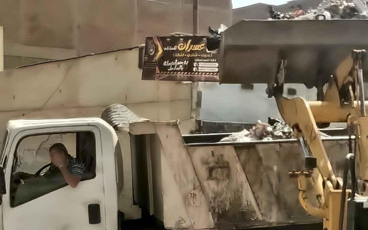 محافظة الجيزة تستجيب للشكاوى..رفع المخلفات ونقاط تجمع القمامة بشارع اللبيني