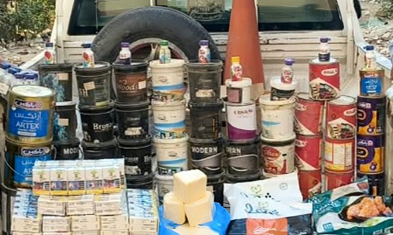 ضبط 4320 عبوة مشروبات مجهولة المصدر و650 كيلو دقيق مدعم في الفيوم