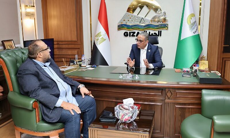 محافظ الجيزة يلتقي رئيس مياه الشرب عقب تكليفه بمناقشة ملفات العمل والتحديات