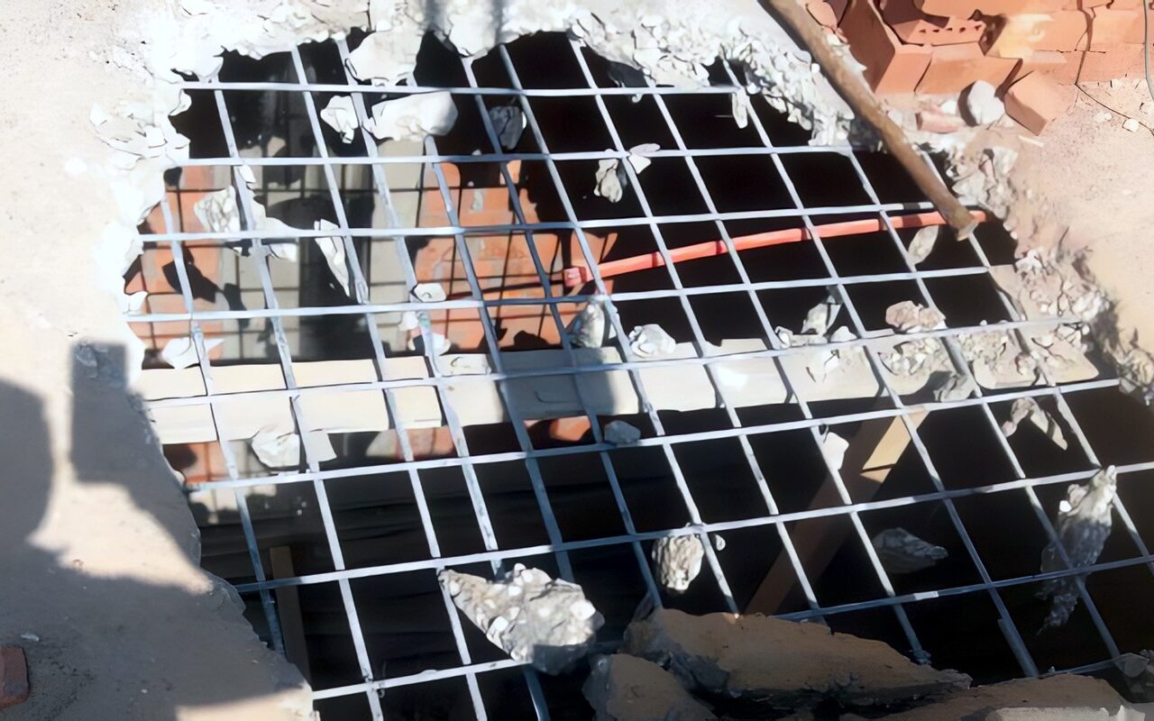 حملة مكبرة لإزالة مخالفات البناء ببشتيل والبراجيل بأوسيم ومصادرة خلاطتين أسمنتيتين