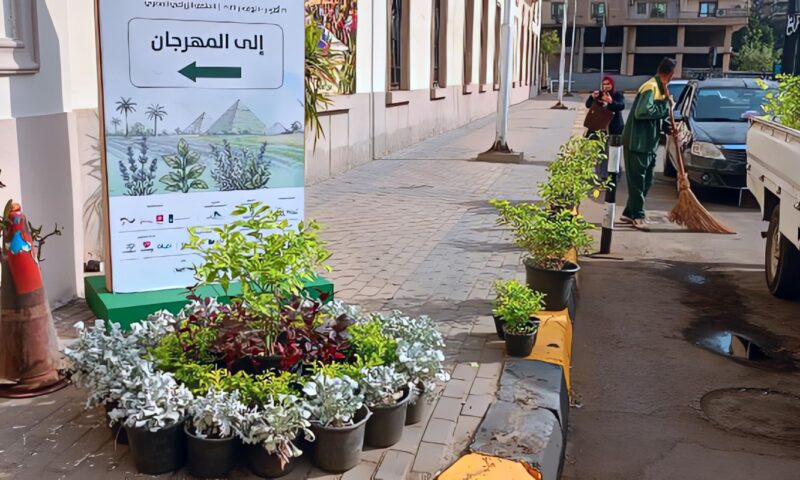 حملات مكثفة لرفع كفاءة النظافة بشارعي المتحف ووزارة الزراعة في الدقي