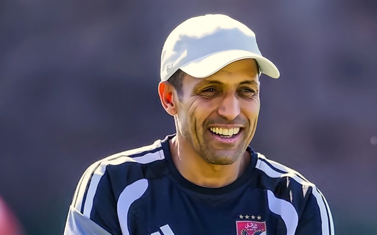 عموتة يدرس مباغتة الزمالك بهذا اللاعب من بداية القمة