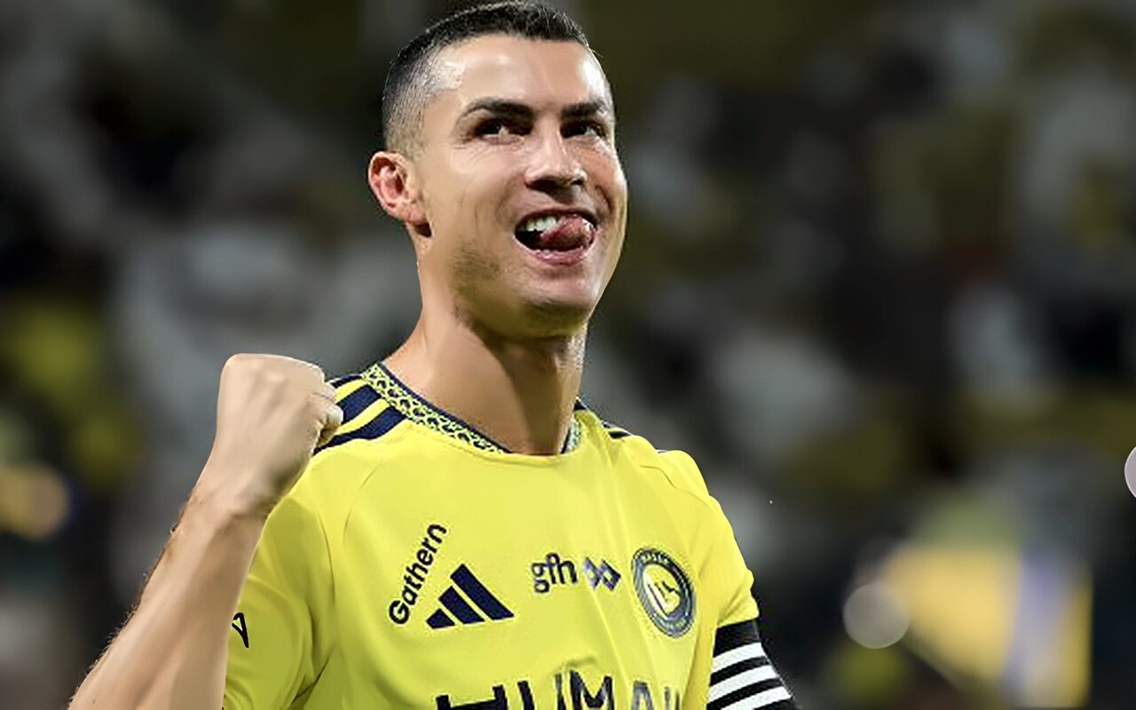 رونالدو يقترب من الألف التاريخي ويتجاوز السهلاوي.. ثلاثية النصر أمام الدرعية تُعزز رقمه القياسي العالمي