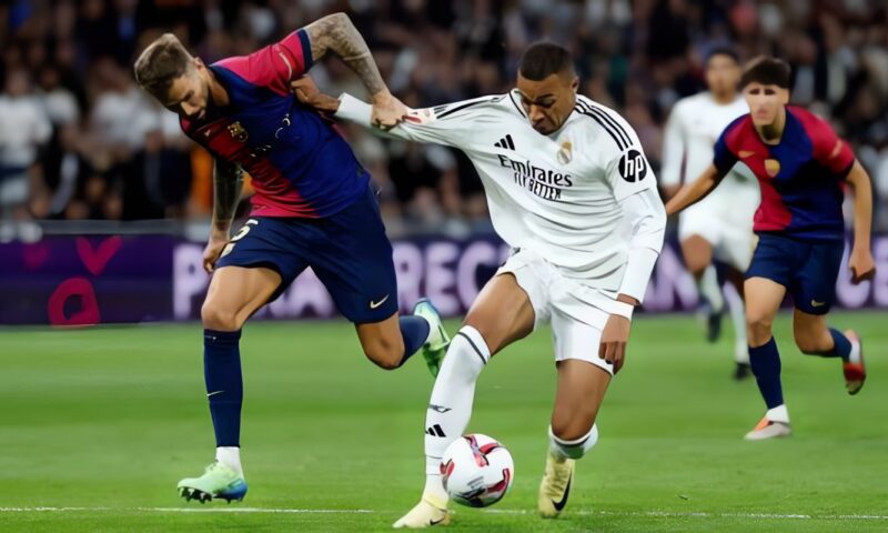 الليلة .. كلاسيكو الأرض.. مورينيو أمام اختبار فليك الأصعب في صراع كسر الهيمنة بين ريال مدريد وبرشلونة