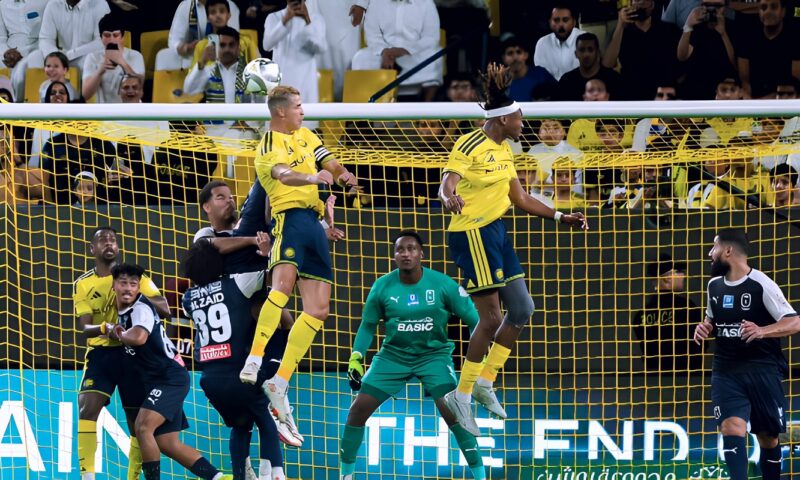 اليوم .. الهلال في اختبار استعادة الصدارة.. 3 مواجهات ترسم ملامح الصراع في الدوري السعودي