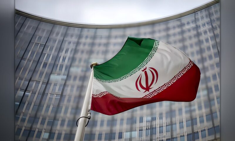مسؤول إيراني: وفد قطري يصل طهران لإجراء مفاوضات بشأن تهدئة التوترات